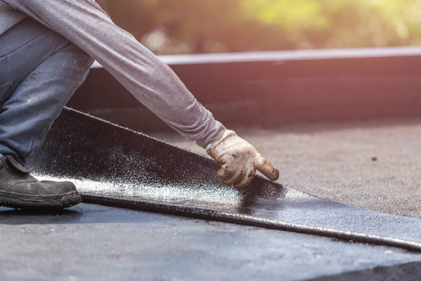 Professional Vapor Barrier Installation technician working in Stroh, IN